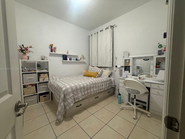 9207 SW 227th St 3, Cutler Bay, FL 33190