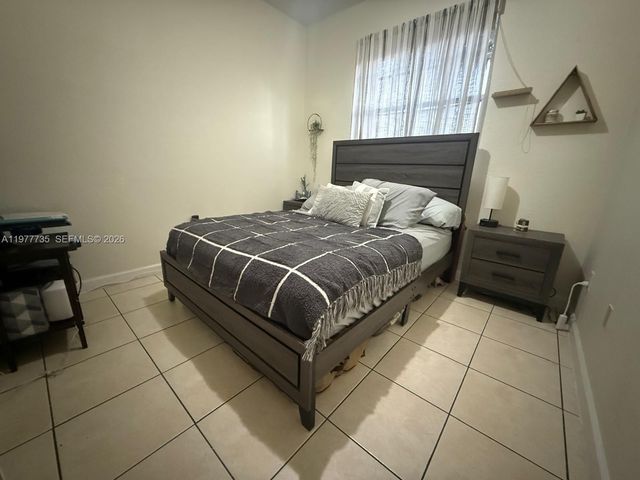 9207 SW 227th St 3, Cutler Bay, FL 33190