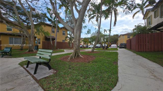 9207 SW 227th St 3, Cutler Bay, FL 33190