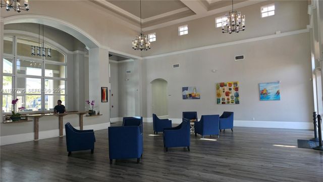 9207 SW 227th St 3, Cutler Bay, FL 33190