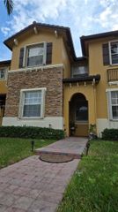9207 SW 227th St 3, Cutler Bay, FL 33190