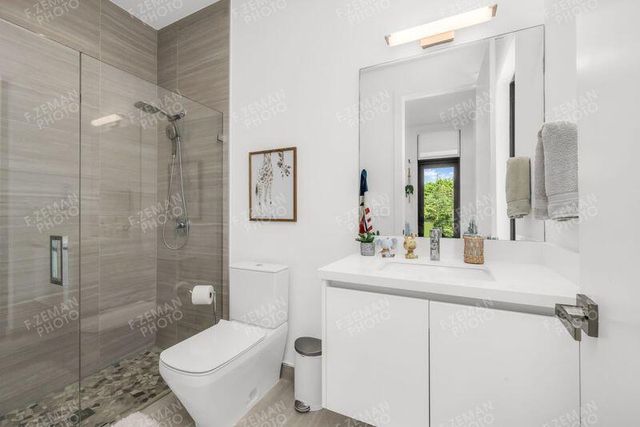 16550 Sunset Way, Weston, FL 33326