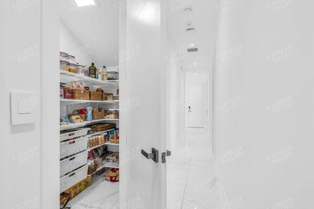 16550 Sunset Way, Weston, FL 33326