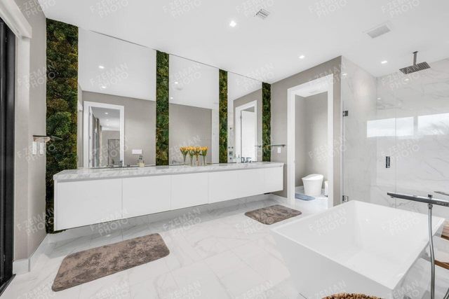 16550 Sunset Way, Weston, FL 33326