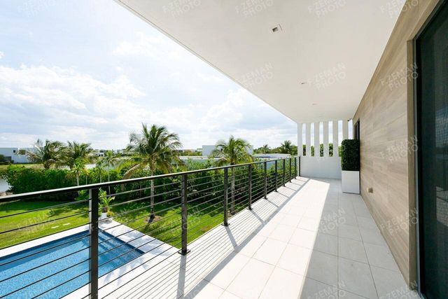 16550 Sunset Way, Weston, FL 33326