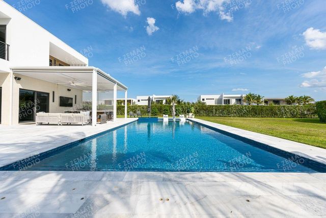 16550 Sunset Way, Weston, FL 33326