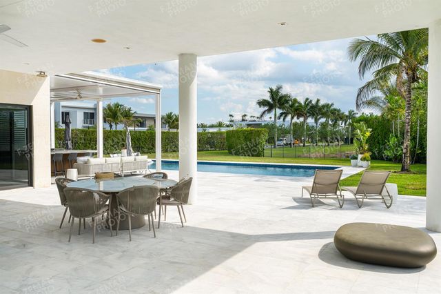 16550 Sunset Way, Weston, FL 33326