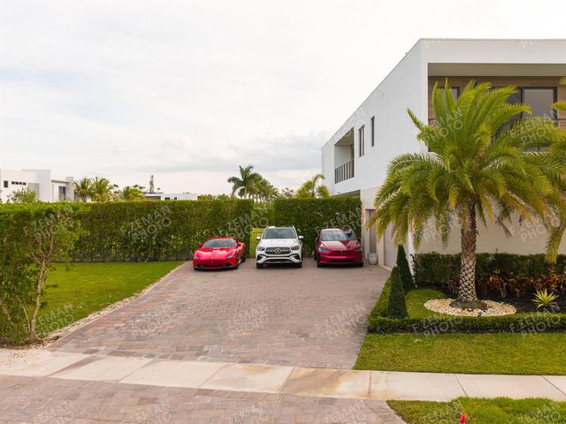 16550 Sunset Way, Weston, FL 33326