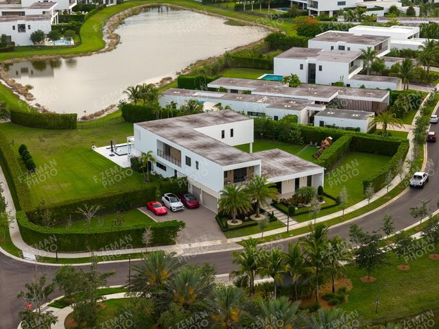 16550 Sunset Way, Weston, FL 33326