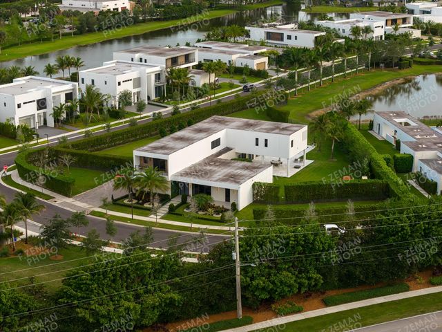 16550 Sunset Way, Weston, FL 33326