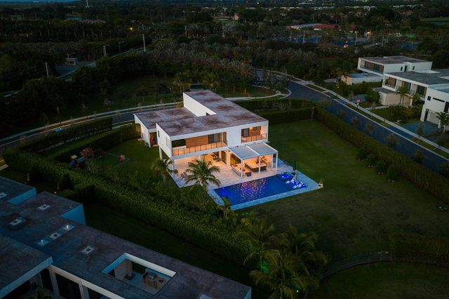16550 Sunset Way, Weston, FL 33326