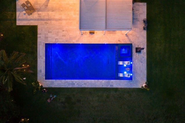 16550 Sunset Way, Weston, FL 33326