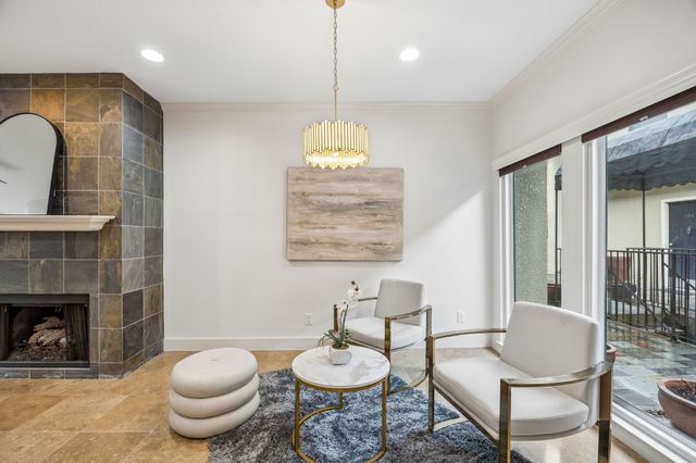 4242 Travis Street 111, Dallas, TX 75205