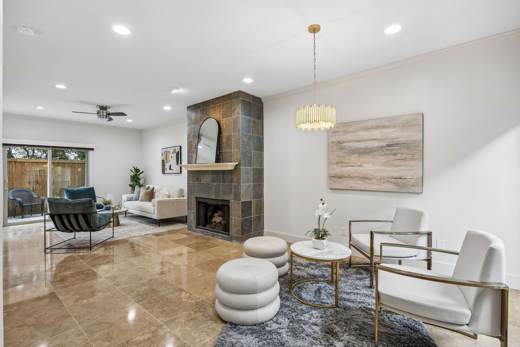 4242 Travis Street 111, Dallas, TX 75205