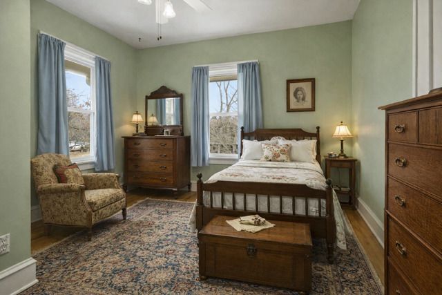 907 S Fell Avenue, Normal, IL 61761