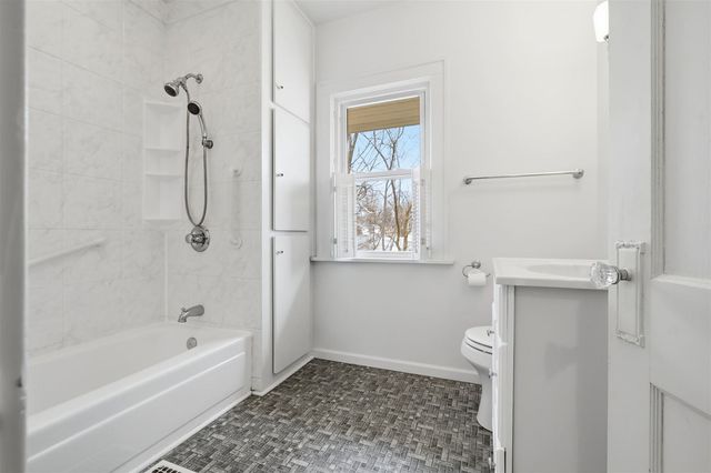 907 S Fell Avenue, Normal, IL 61761