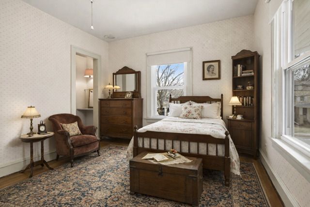 907 S Fell Avenue, Normal, IL 61761