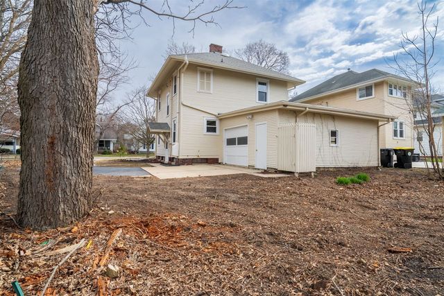 907 S Fell Avenue, Normal, IL 61761