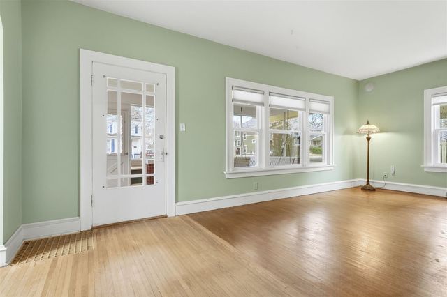 907 S Fell Avenue, Normal, IL 61761