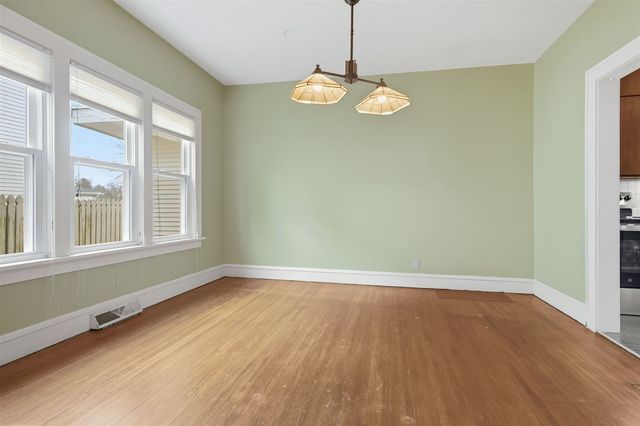 907 S Fell Avenue, Normal, IL 61761