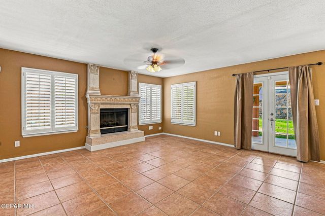 6443 LOMA DE CRISTO Drive, El Paso, TX 79912