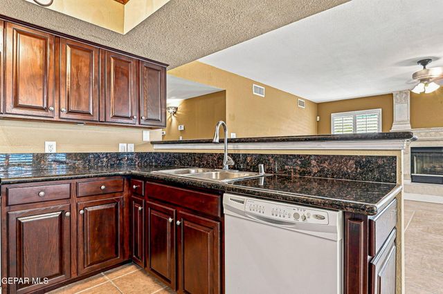 6443 LOMA DE CRISTO Drive, El Paso, TX 79912