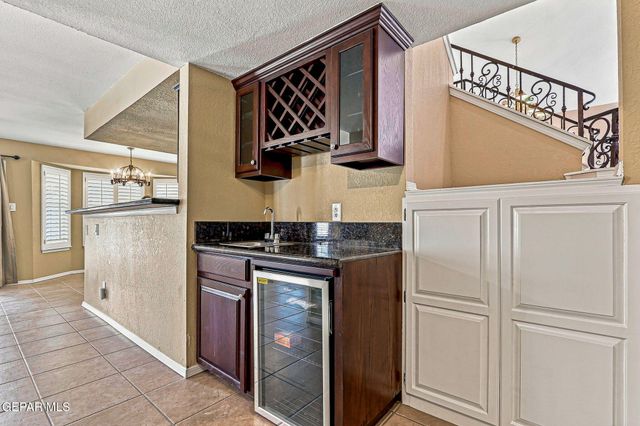 6443 LOMA DE CRISTO Drive, El Paso, TX 79912