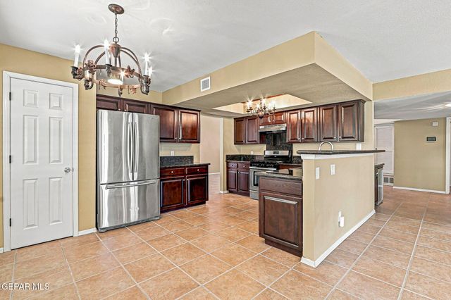 6443 LOMA DE CRISTO Drive, El Paso, TX 79912