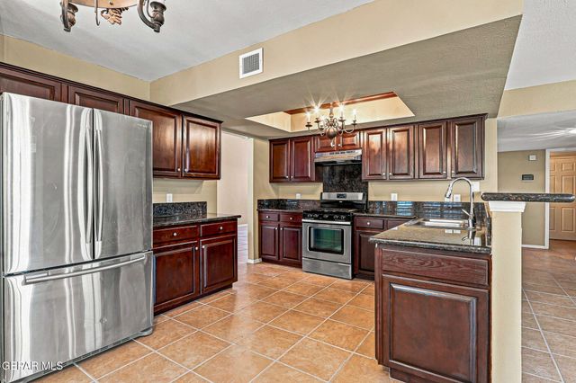 6443 LOMA DE CRISTO Drive, El Paso, TX 79912