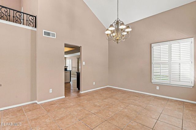 6443 LOMA DE CRISTO Drive, El Paso, TX 79912