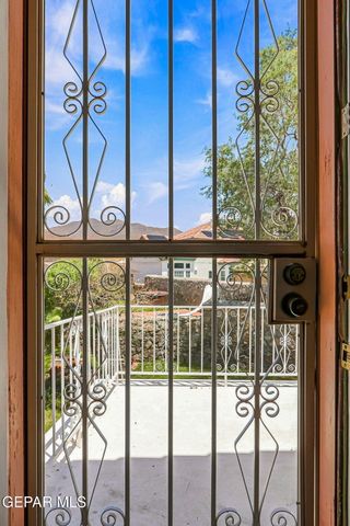 6443 LOMA DE CRISTO Drive, El Paso, TX 79912