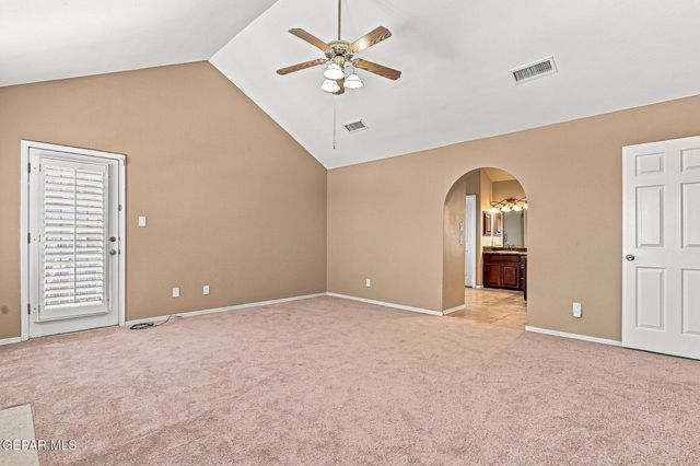 6443 LOMA DE CRISTO Drive, El Paso, TX 79912
