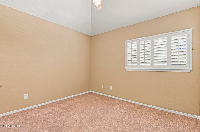 6443 LOMA DE CRISTO Drive, El Paso, TX 79912