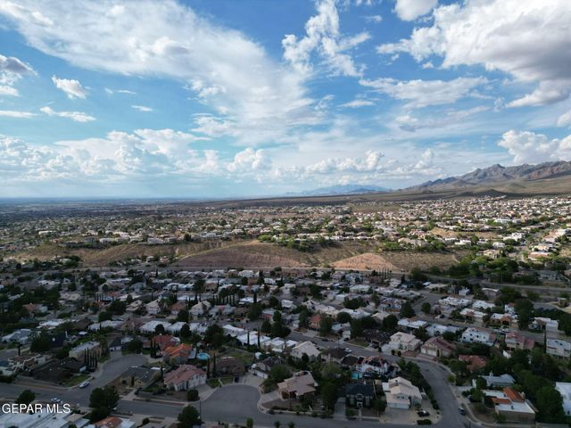6443 LOMA DE CRISTO Drive, El Paso, TX 79912
