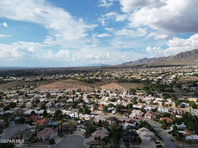 6443 LOMA DE CRISTO Drive, El Paso, TX 79912