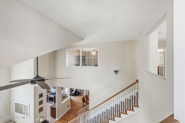 140 Melanie Way 1910, Manahawkin, NJ 08050