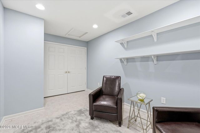 140 Melanie Way 1910, Manahawkin, NJ 08050