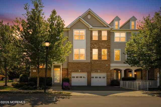 140 Melanie Way 1910, Manahawkin, NJ 08050