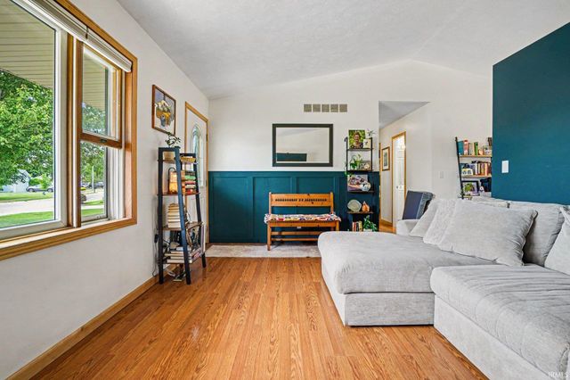 402 S Wheatland Drive, Goshen, IN 46526