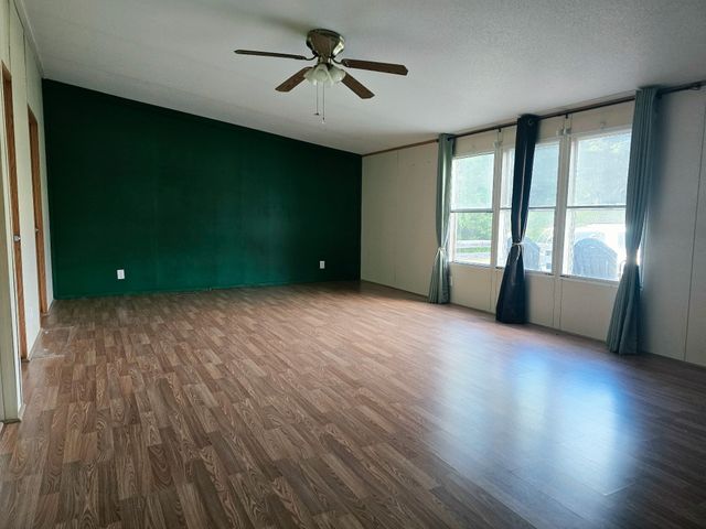 25378 US Highway 80, Grand Saline, TX 75140