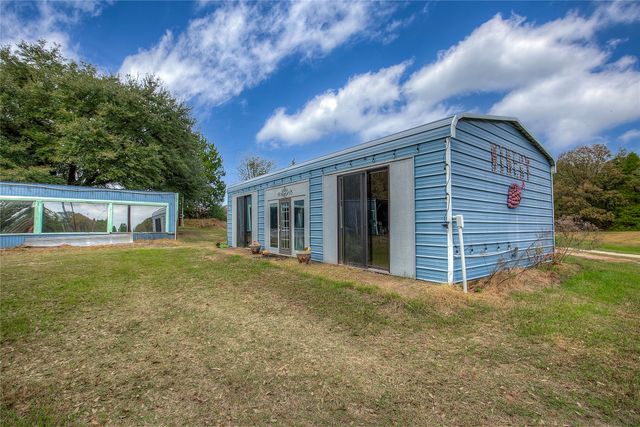 25378 US Highway 80, Grand Saline, TX 75140