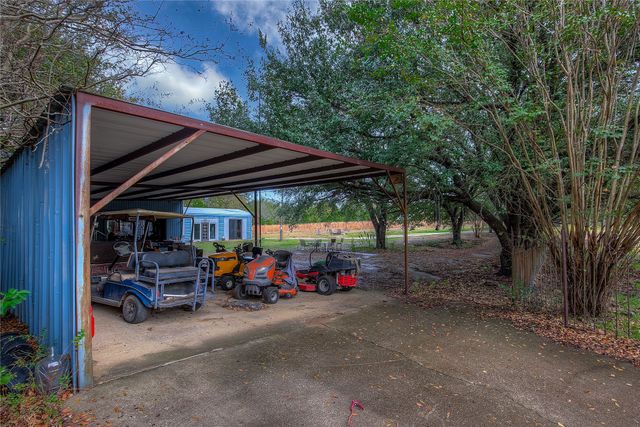 25378 US Highway 80, Grand Saline, TX 75140