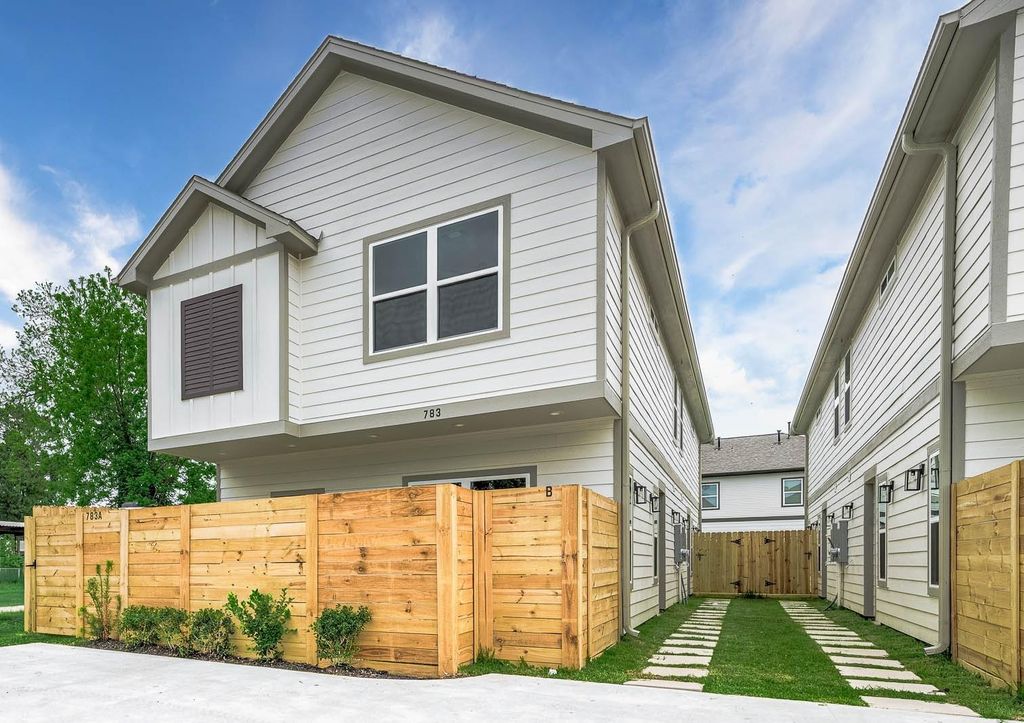 783 Fortune Street B, Houston, TX 77088