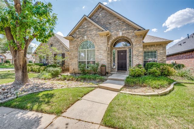 8019 Navisota Drive, Lantana, TX 76226