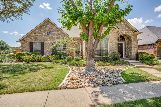 8019 Navisota Drive, Lantana, TX 76226
