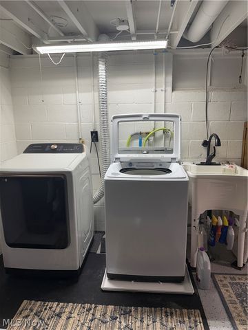 3354 Sandalwood Lane, Austintown, OH 44511