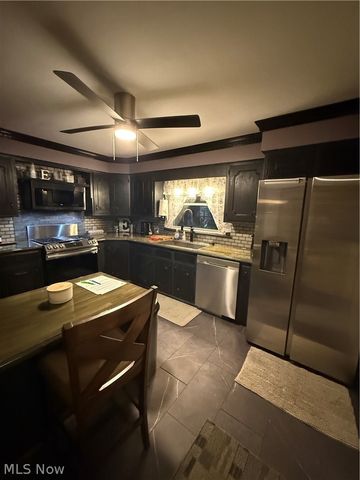 3354 Sandalwood Lane, Austintown, OH 44511