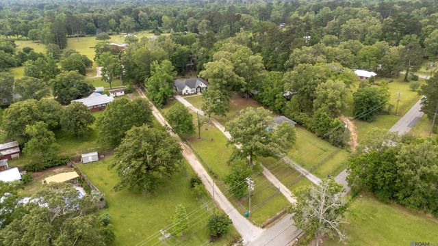 13698 Hammack Rd, Denham Springs, LA 70726