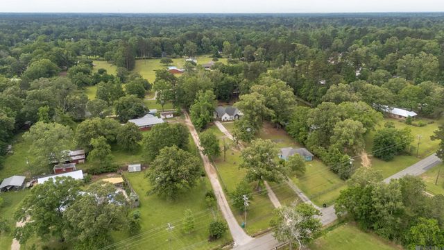 13698 Hammack Rd, Denham Springs, LA 70726