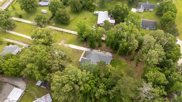 13698 Hammack Rd, Denham Springs, LA 70726